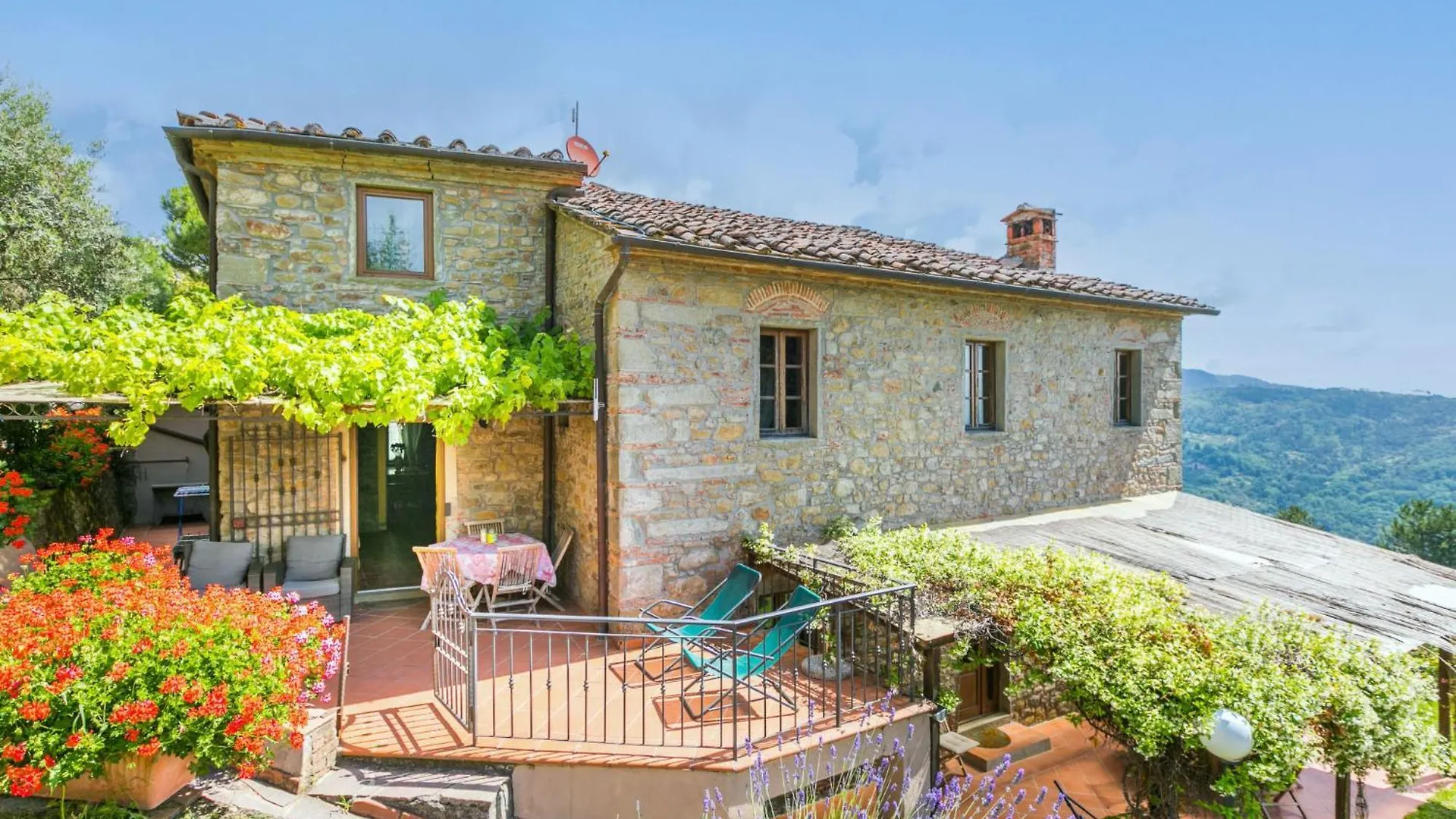 Apartment La Cupola- Geranio By Interhome Pescia