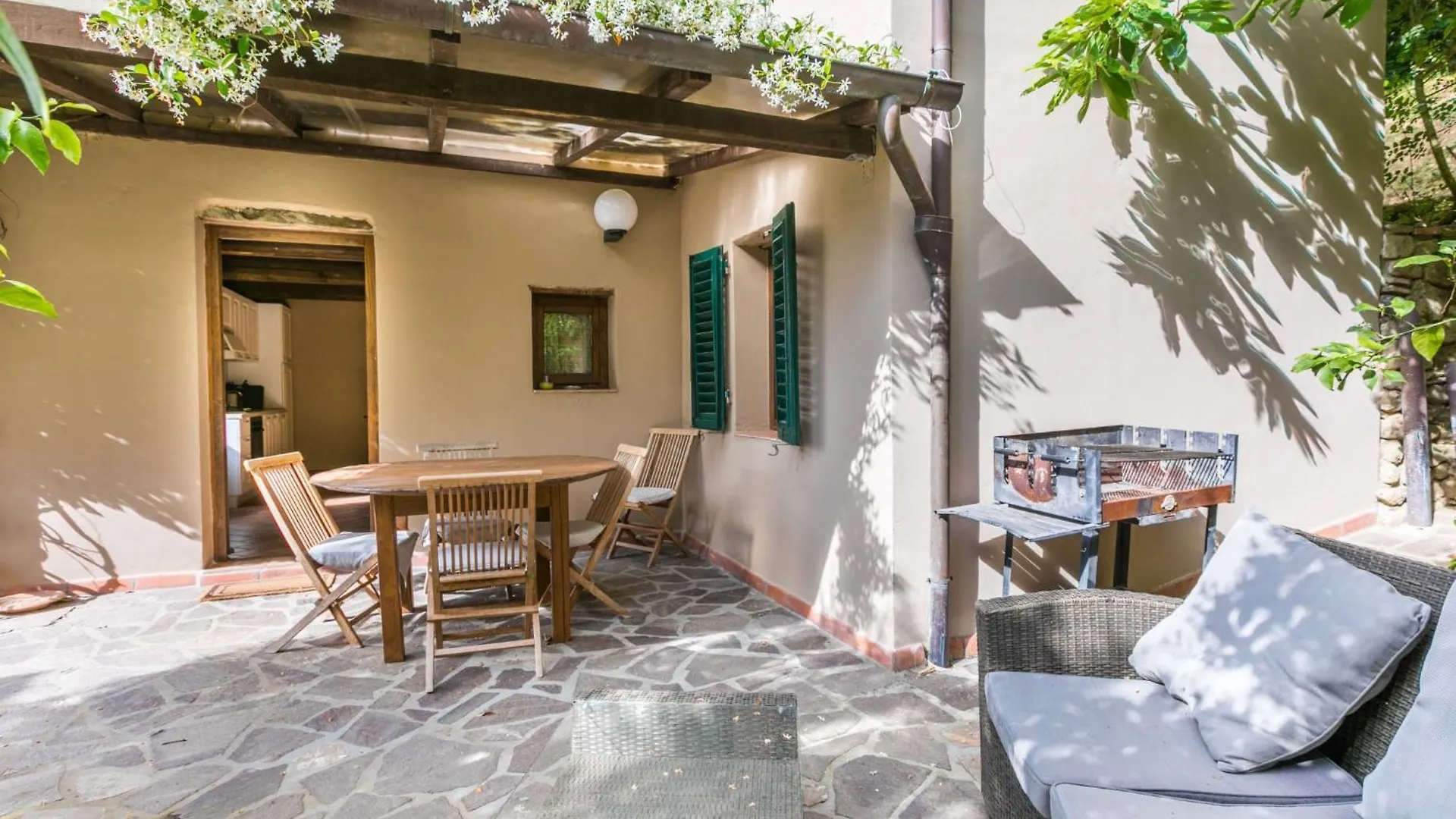 Holiday home Apartment La Cupola- Geranio By Interhome Pescia Italy
