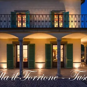  Villa Elegante Per 7 Persone Con Aria Condizionata E Idromassaggio