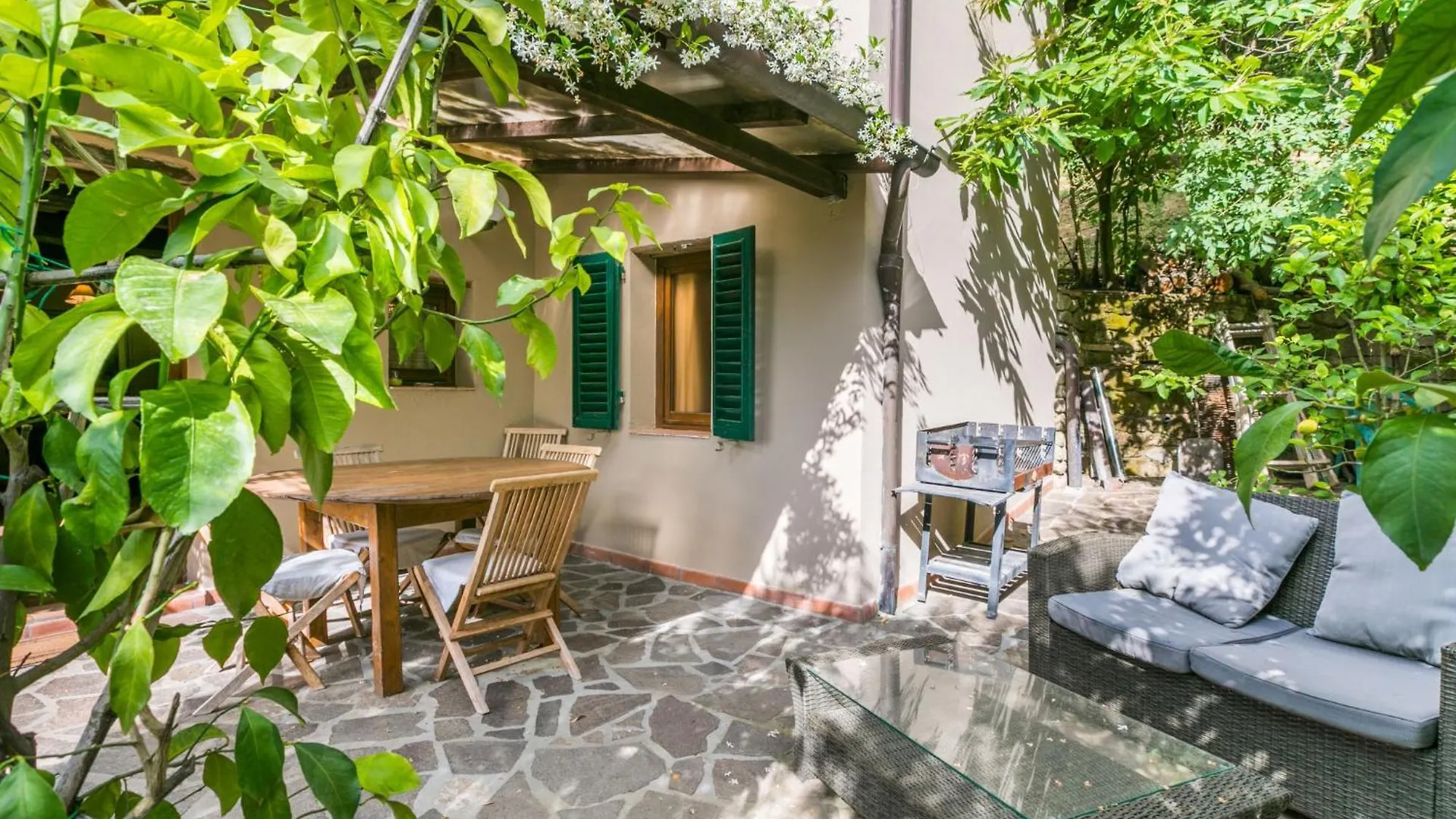 Apartment La Cupola- Geranio By Interhome Pescia